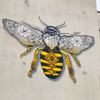 So the #bee is the symbol of our city right?  We'll let you into a secret. Normally when someone sticks it on a new bar opening, or a van or whatever we think it's just a lazy Manchestoh trope. Go and have a tattoo of #TonyWilson on your arse, or wrap a bit of black and yellow hazard tape around your head, but this one on #houldsworthstreet #northernquarter #manchester is really good. Can't credit  the artist cos couldn't see their tag if you know hit us up and we'll edit. #streetart #grafittiart